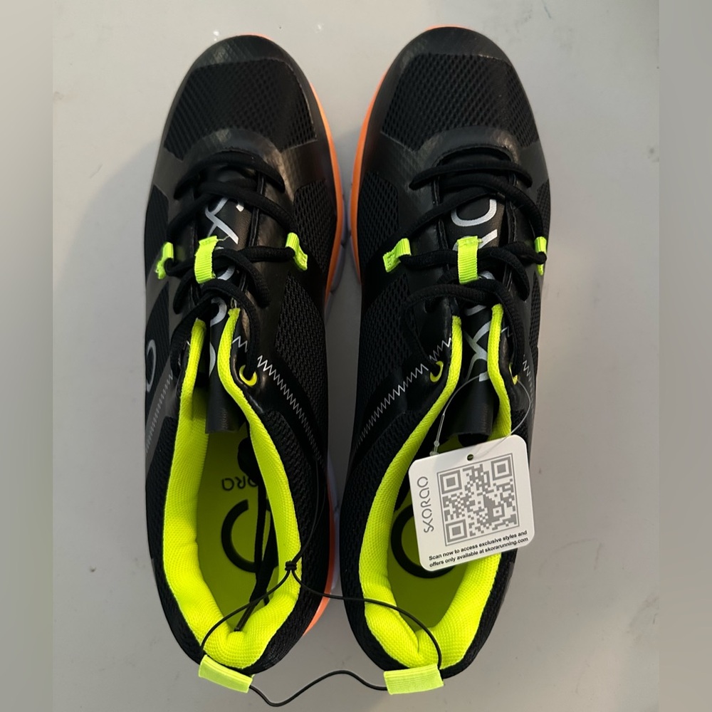 SKORA 4trunr men’s running shoe- new